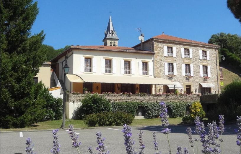 Logis Hotel-Restaurant Le Relais Hauterives Exterior foto